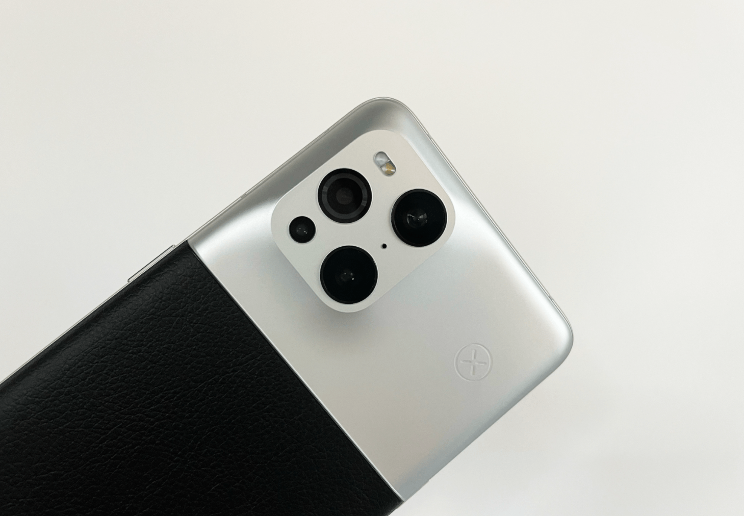 oppofindx3pro摄影师版质感手感两全对比苹果优势明显