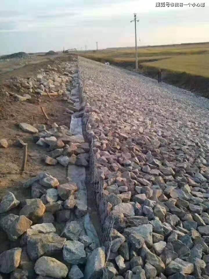 生态护坡雷诺护垫简介-河堤护坡雷诺护垫性能分析