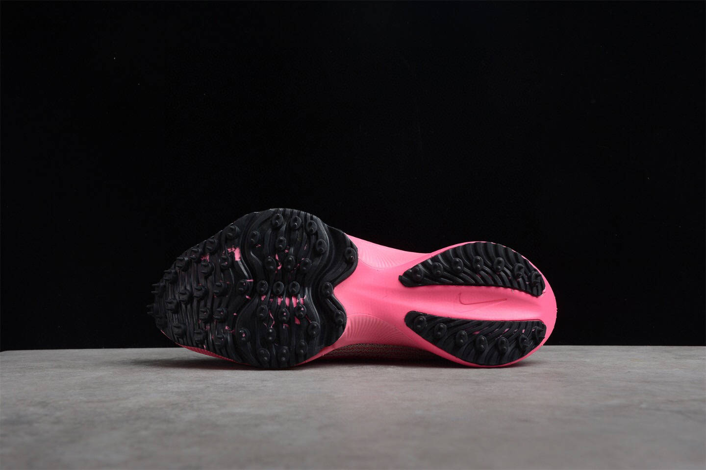 马拉松 耐克 Nike Air Zoom Tempo NEXT% 联名 Off White 马拉松透气编织面跑鞋