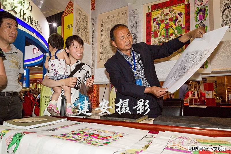 灯笼吴伯箫提纲怎么写