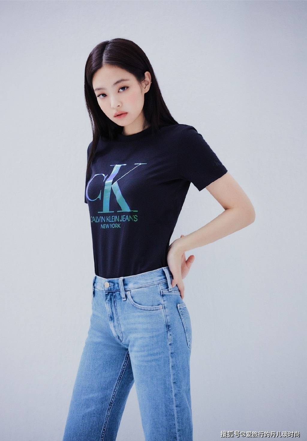 韩国女星jennie金智妮,时尚穿搭迷人性感