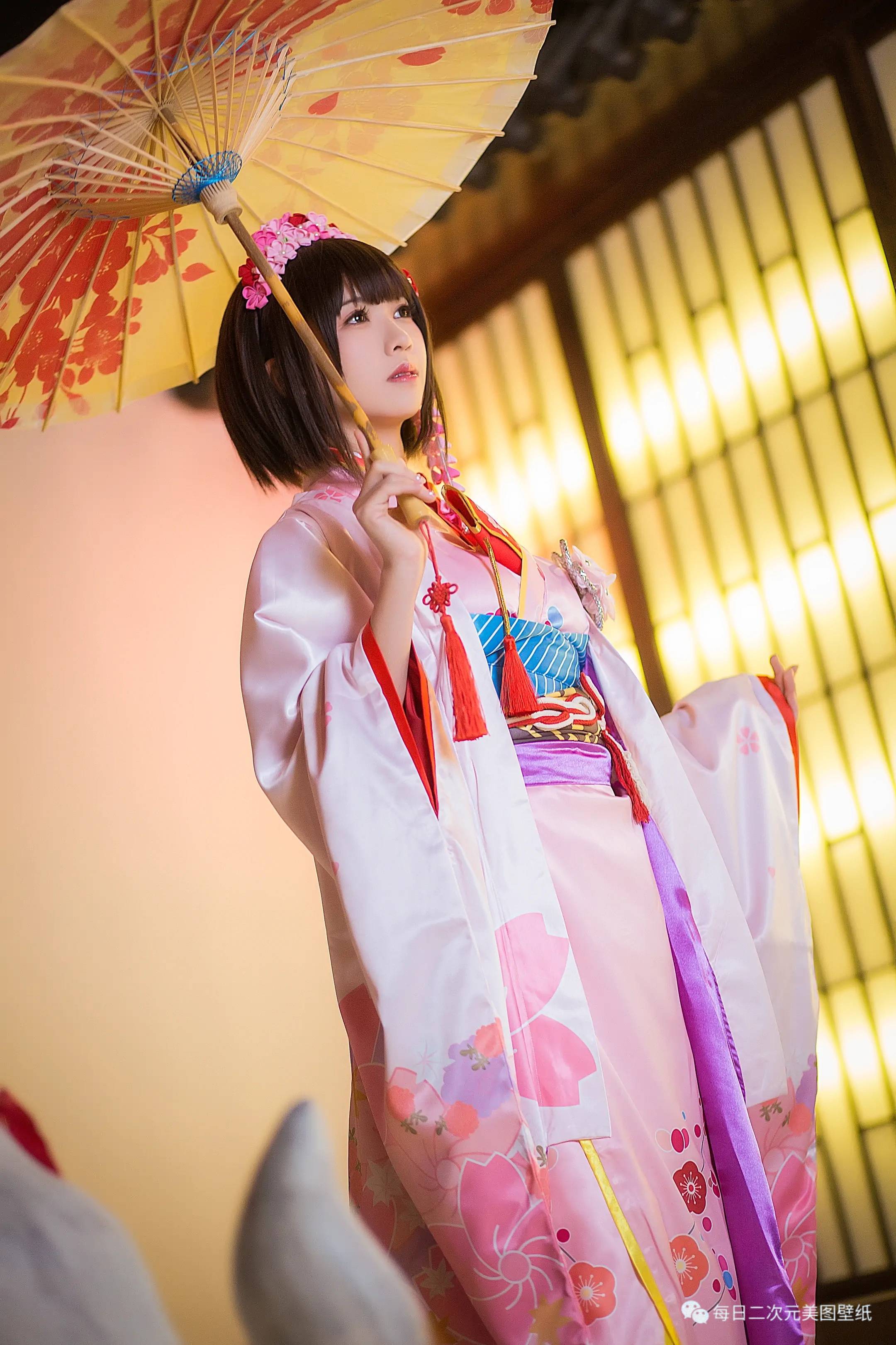 cos美图加藤惠和服