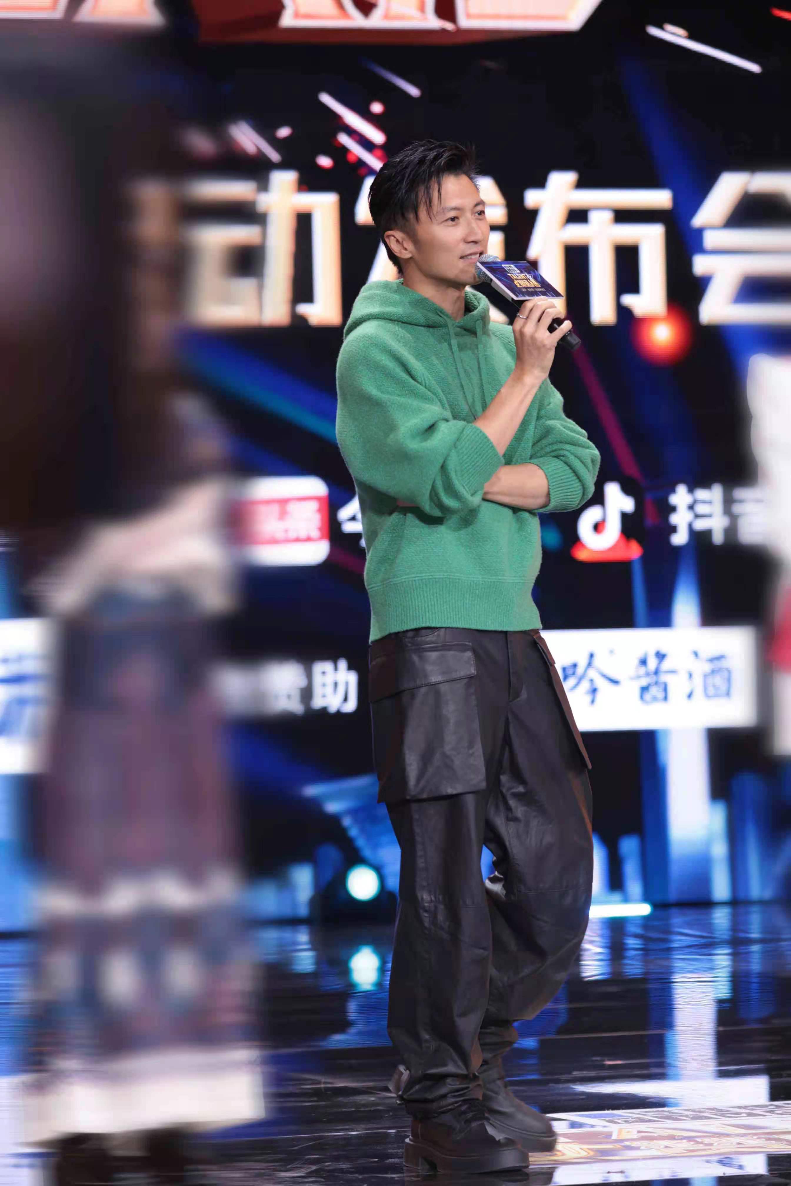 谢霆锋加盟《点赞！达人秀》 化身多栖达人观察员引领全新潮流_搜狐网
