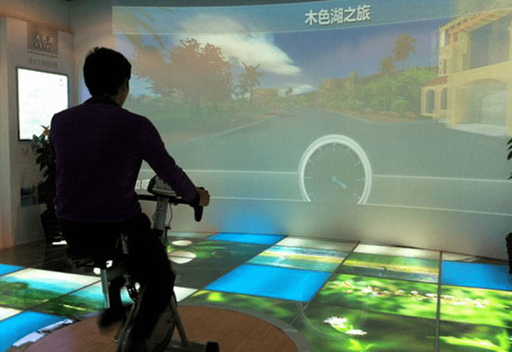 在家骑自行车虚拟场景图片