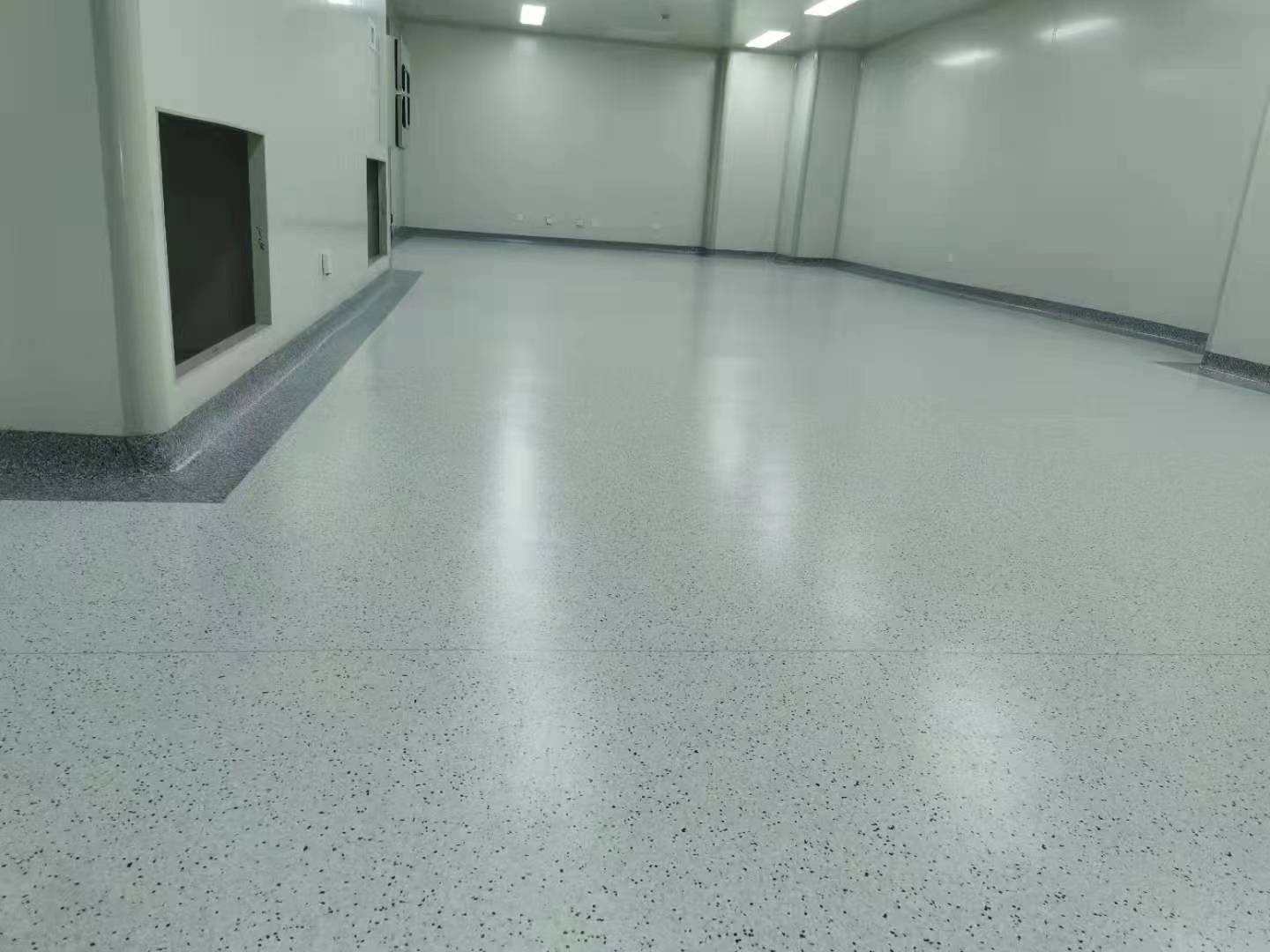 厂家详解pvc防静电地板卷材