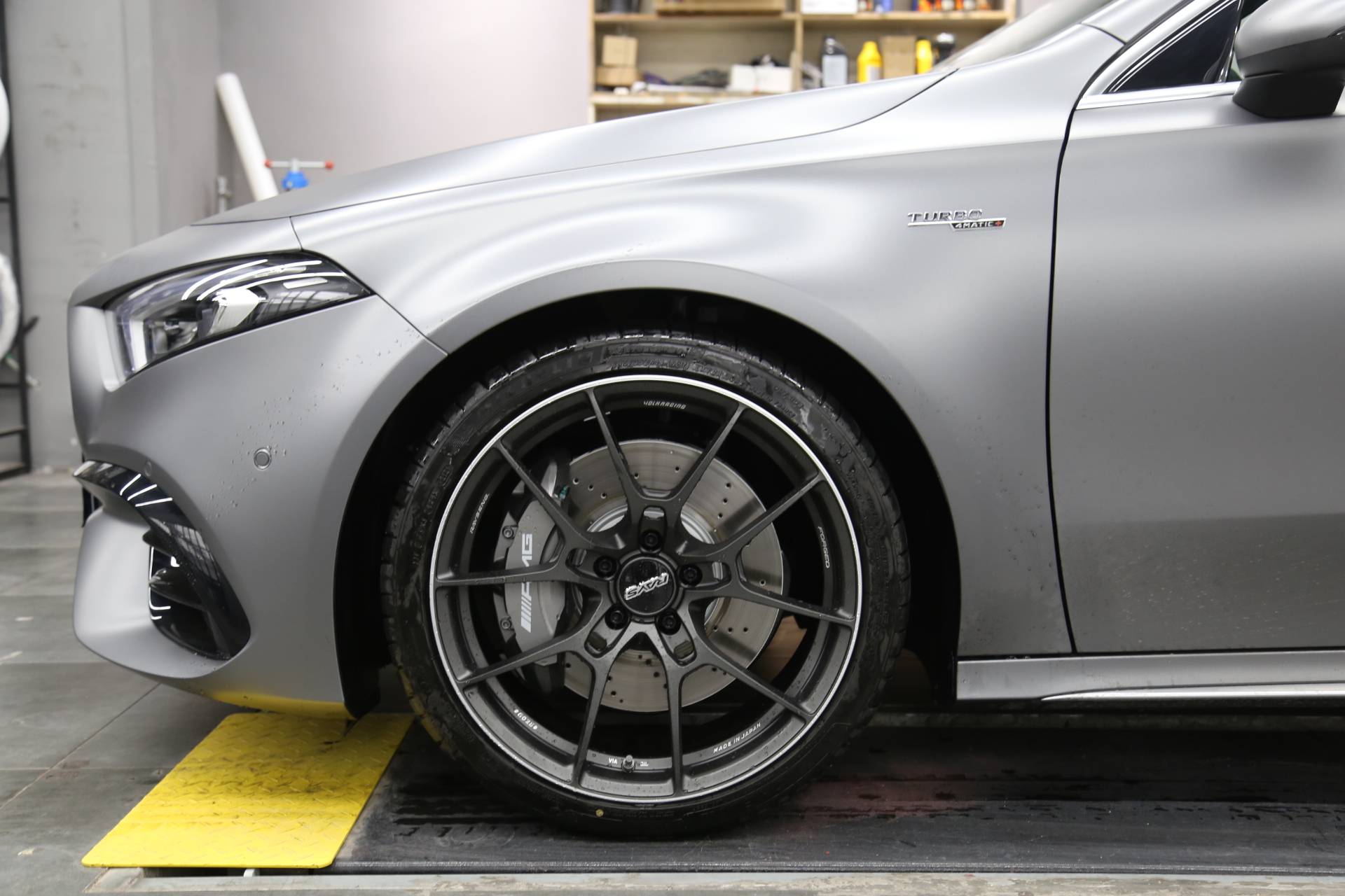 奔驰升级案例 | 21款奔驰a45升级rays g025锻造轮毂_搜狐汽车_搜狐网