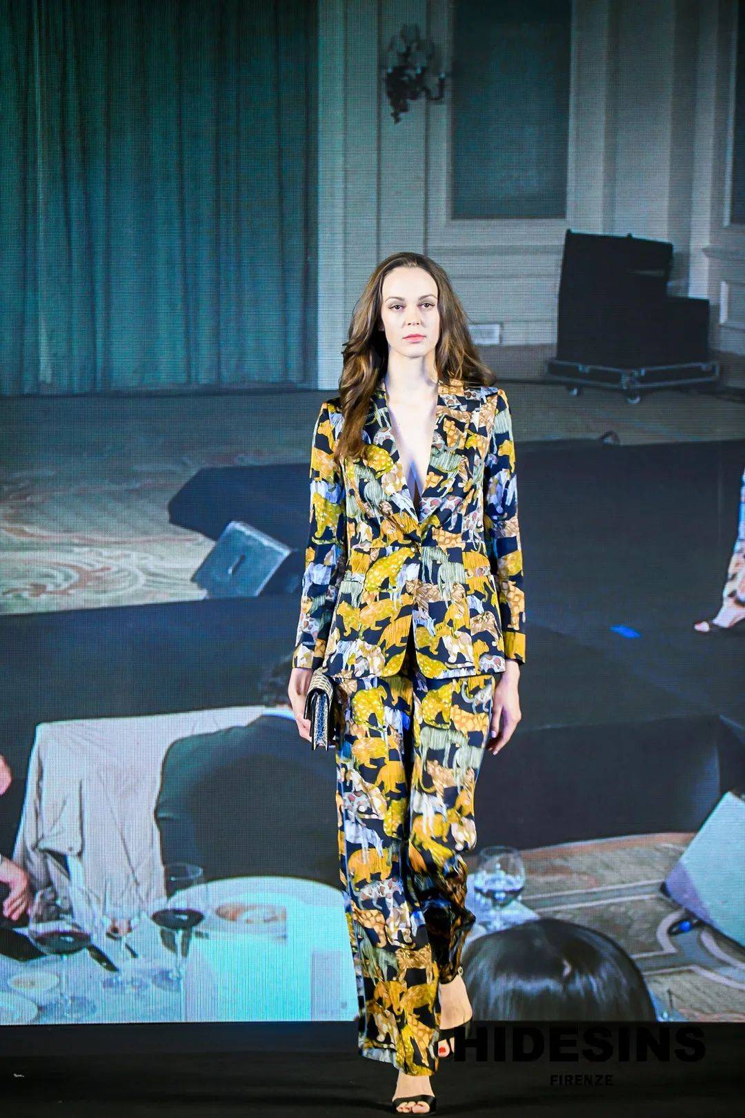 品牌 意大利新锐奢侈品牌Hidesins 中国首店在华贸购物中心盛大开业