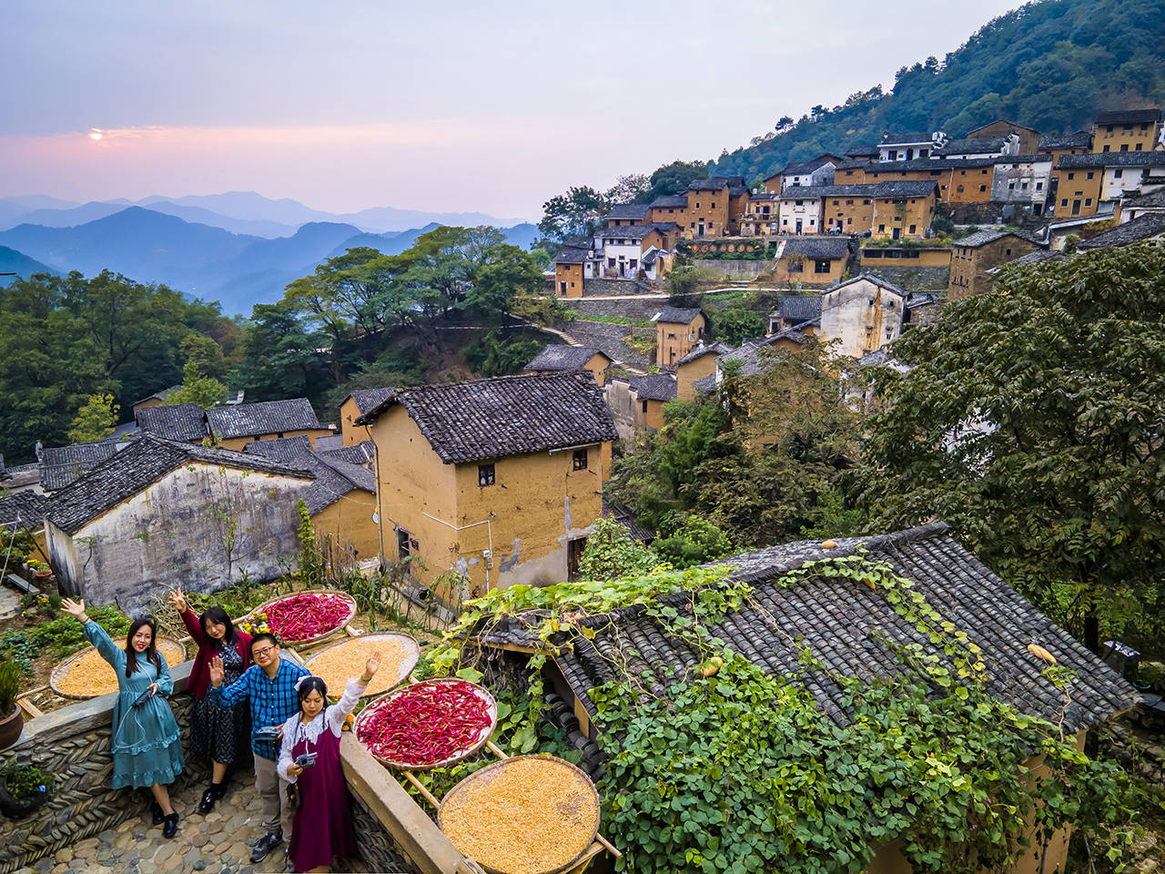 阳产|安徽旅行| 阳产土楼，云端里的秋禧之乐