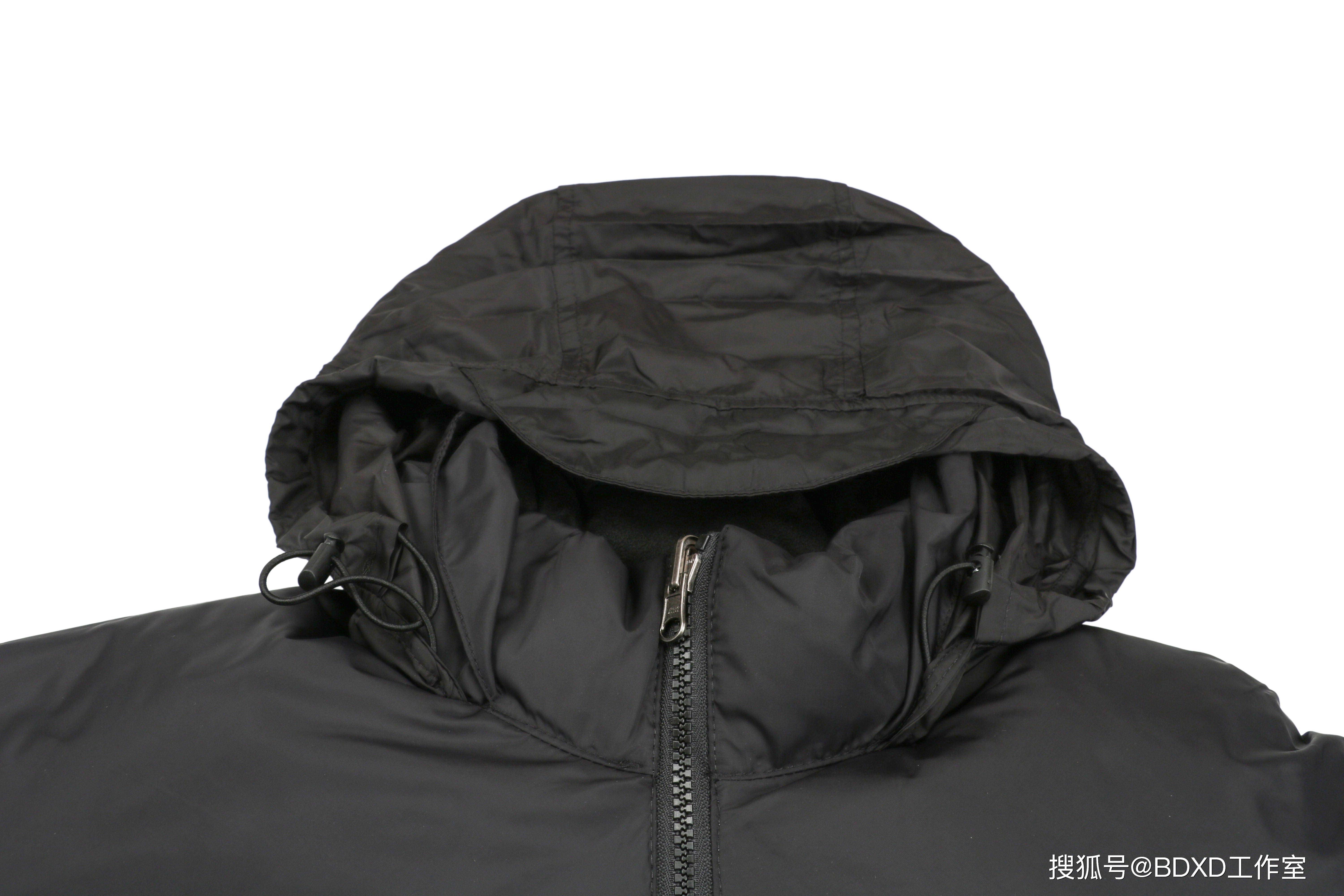 防水 TNF 21Fw 腰果花羽绒服