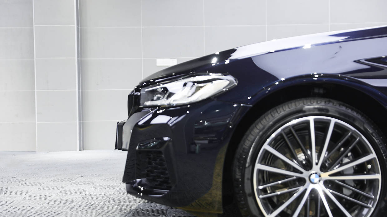 宝马525 蓝黑色贴了车衣后颜值更高了!_搜狐汽车_搜狐网