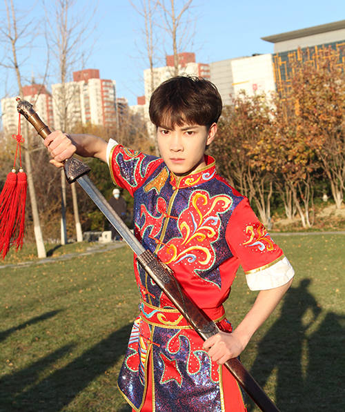 武术新星胡世群即将走红