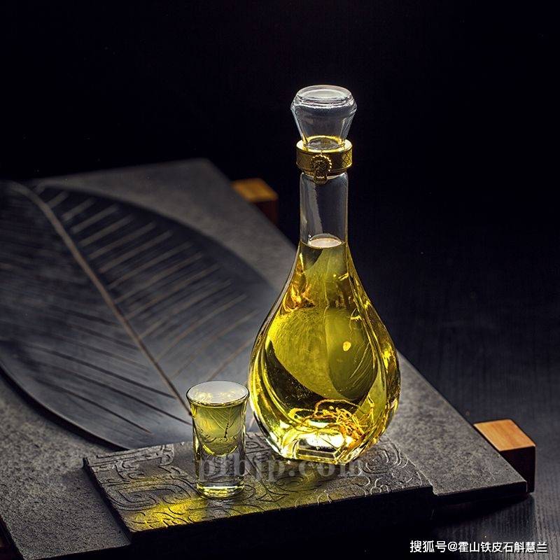 铁皮石斛泡酒怎么做铁皮石斛酒的功效作用有哪些