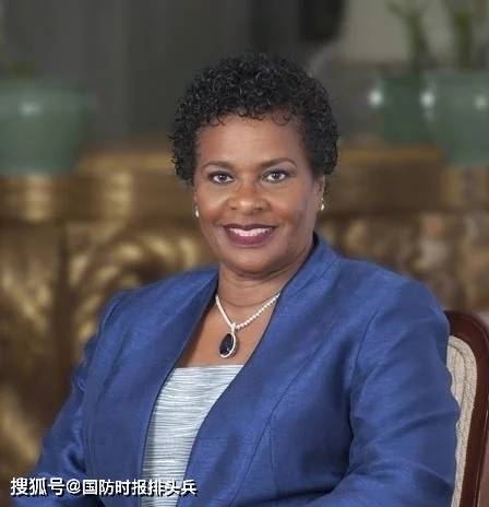 巴巴多斯不再让英国女王当元首,英国政客怪上中国_向巴_国家_桑德拉