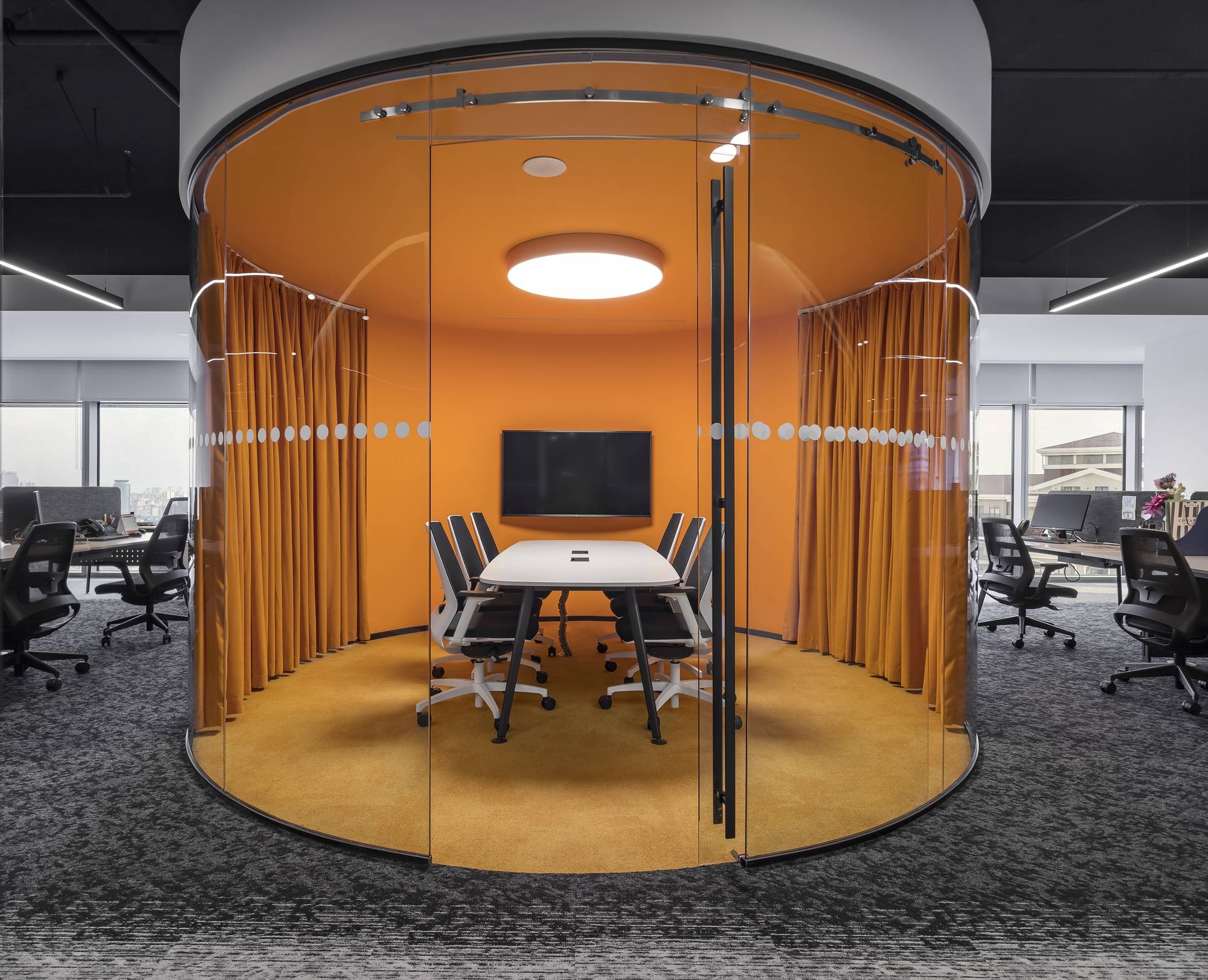 合肥装修公司,活泼有跳跃感的办公室设计案例