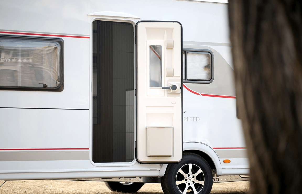 德国进口宾士盾premio490tslimited拖挂式房车北京拖挂式房车展会房车