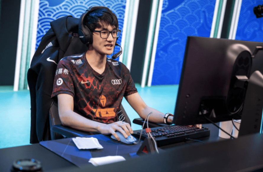 tes也内部大变动?已试训很多打野,369或和新上单互换_karsa_zoom_队内