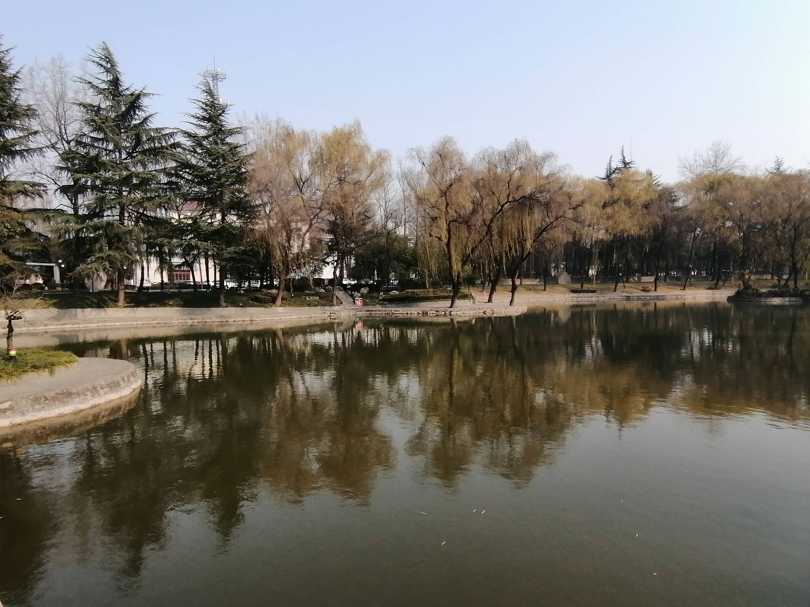 冬日暖阳欣赏丈八沟美景