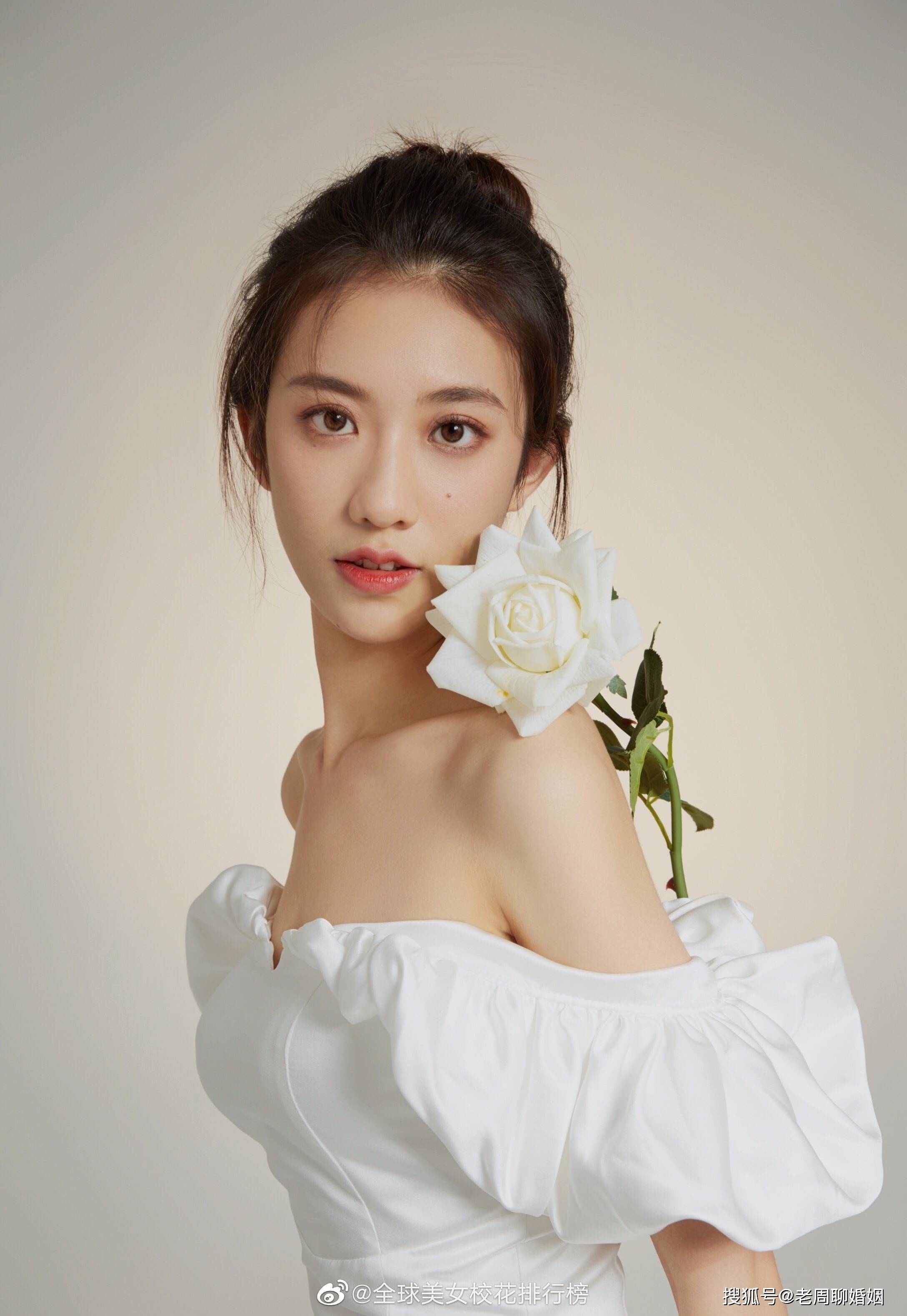 路人甲:都说女生是花-搜狐大视野-搜狐新闻