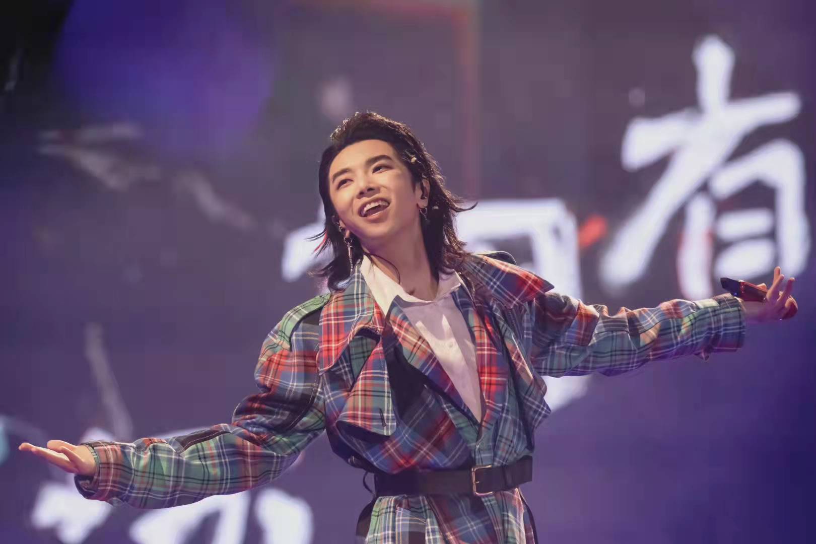 因为|华晨宇的音乐感染力为什么那么强——当歌手创作的作品有了仪式感