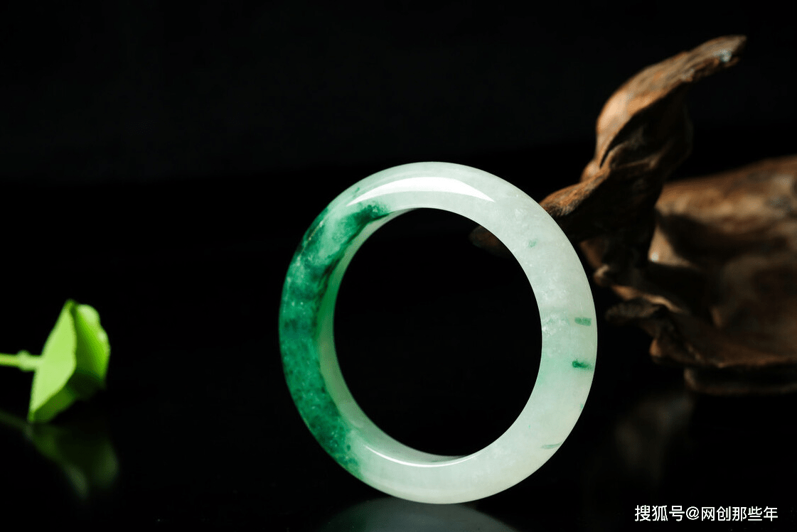 方向低成本创业之手镯与短视频的搭配有什么商机？