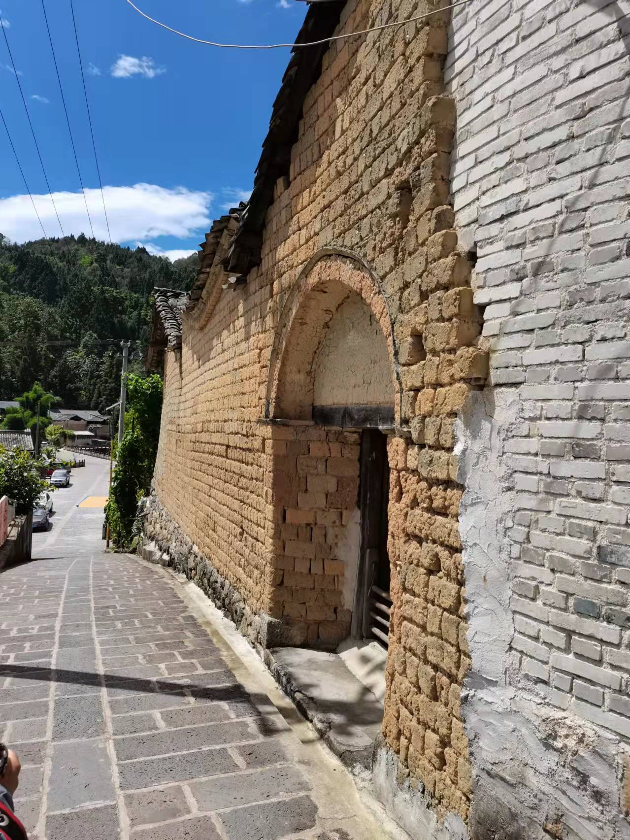 腾冲市新华乡五治融合齐助力乡村治理展新颜