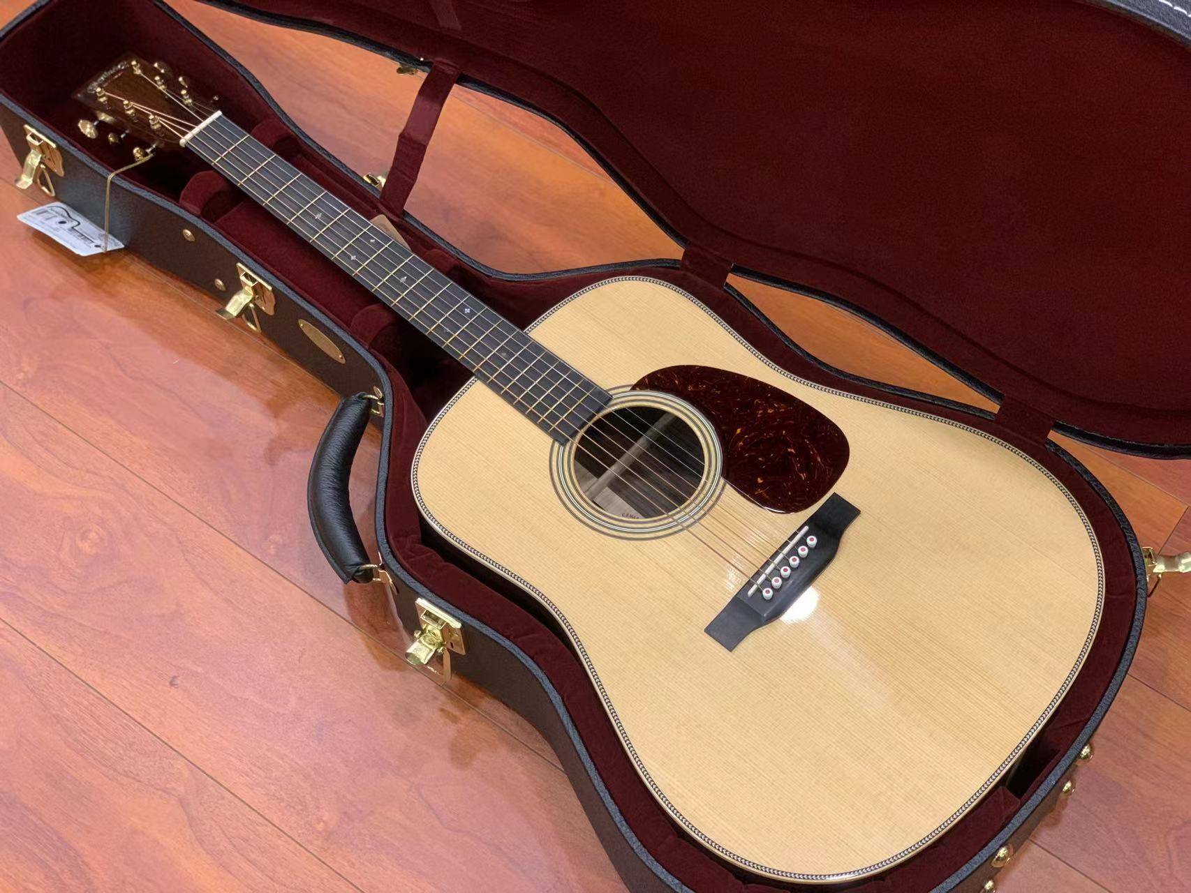 martin马丁d2800028moderndeluxe美产木吉他深圳宝安弘利琴行