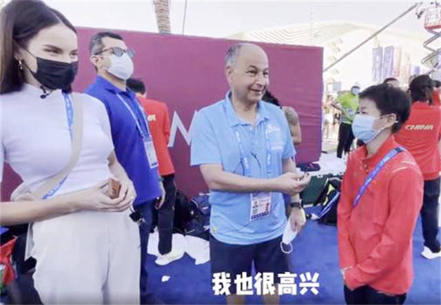 全红婵|全红婵像小矮人进巨人国！全队分1万美金，她为家人买一大箱礼物