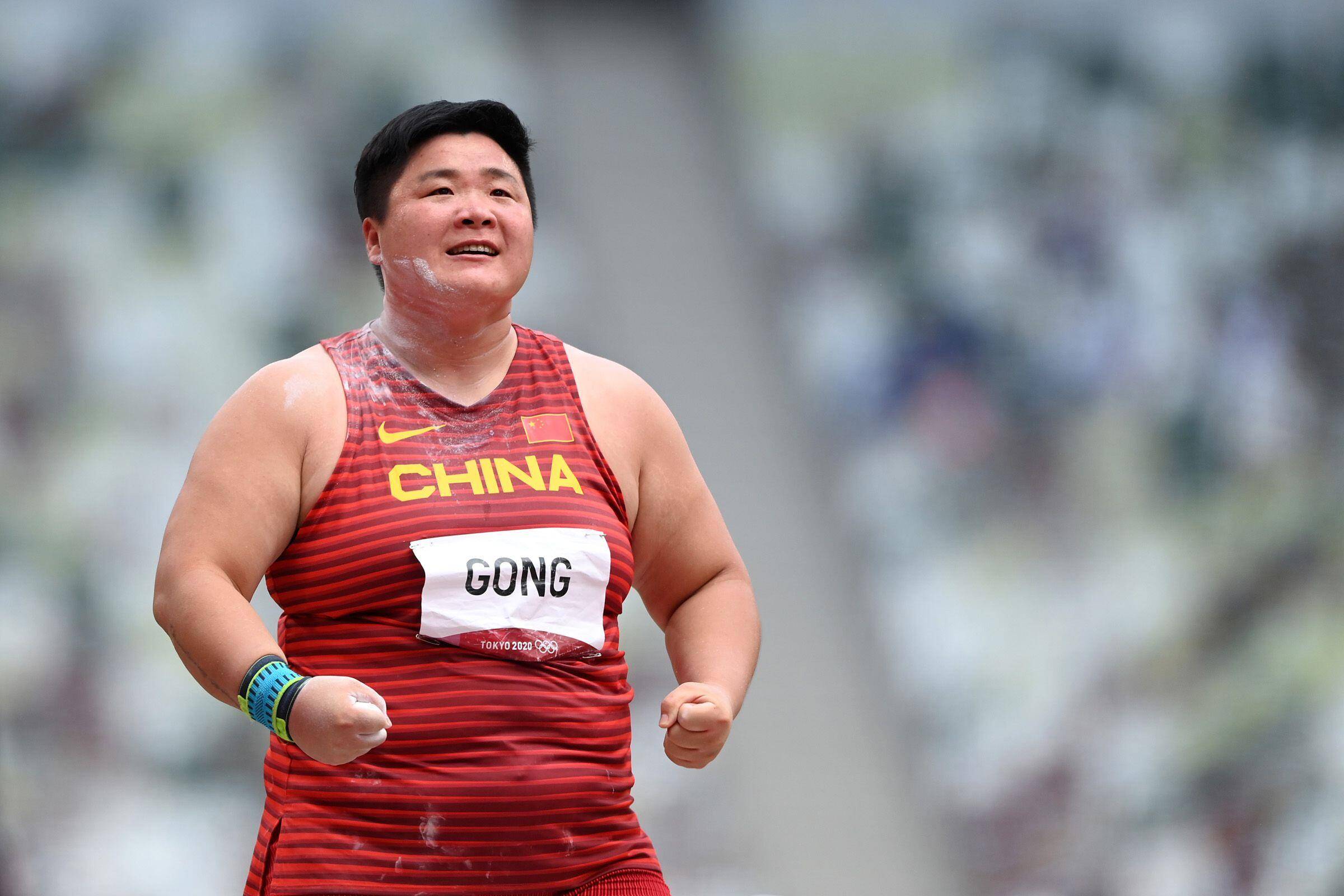 在今年东京奥运会赛场上,中国田径队凭借巩立姣的女子铅球,刘诗颖的