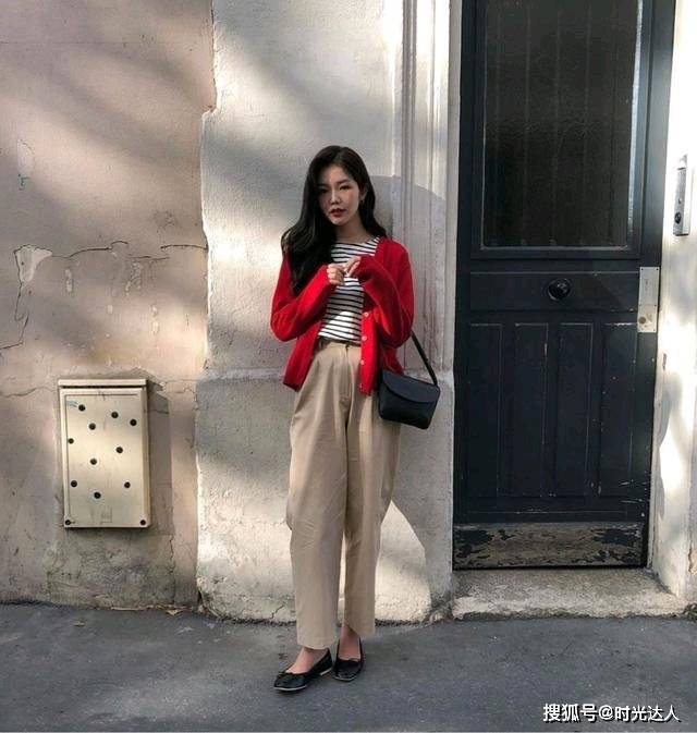 黑色 穿衣讲究的女人，都擅长4个“稳赢”的搭配窍门，妥妥的显高显瘦