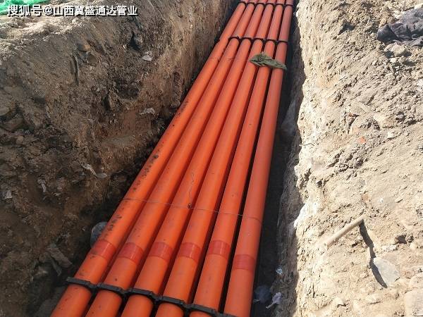 上图为太原市某小区mpp电力管施工现场,该小区设计的mpp电力管外径为
