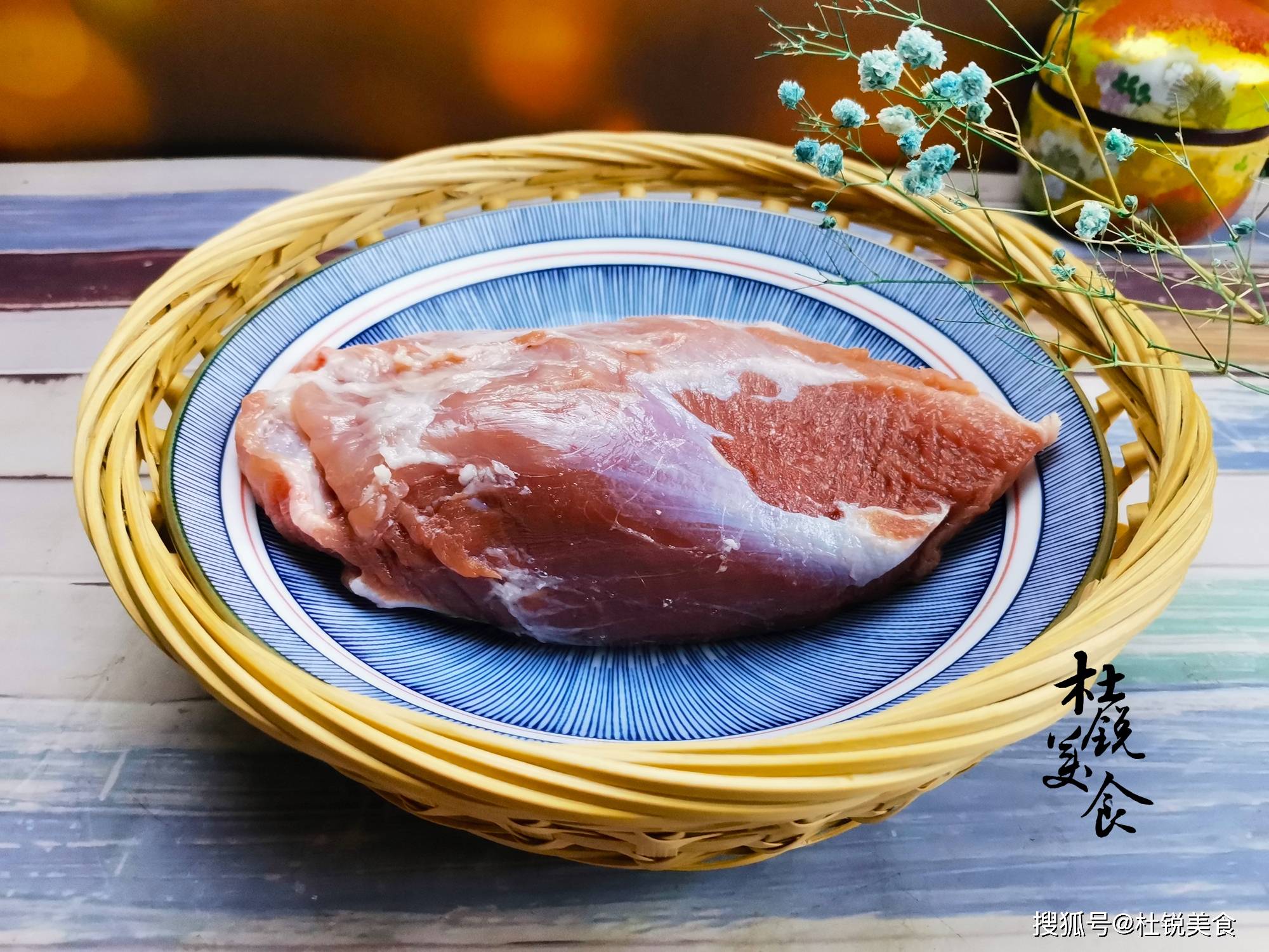 块肉指什么肉 9ed84915b5f24340bb02562f70e3bf07.jpeg