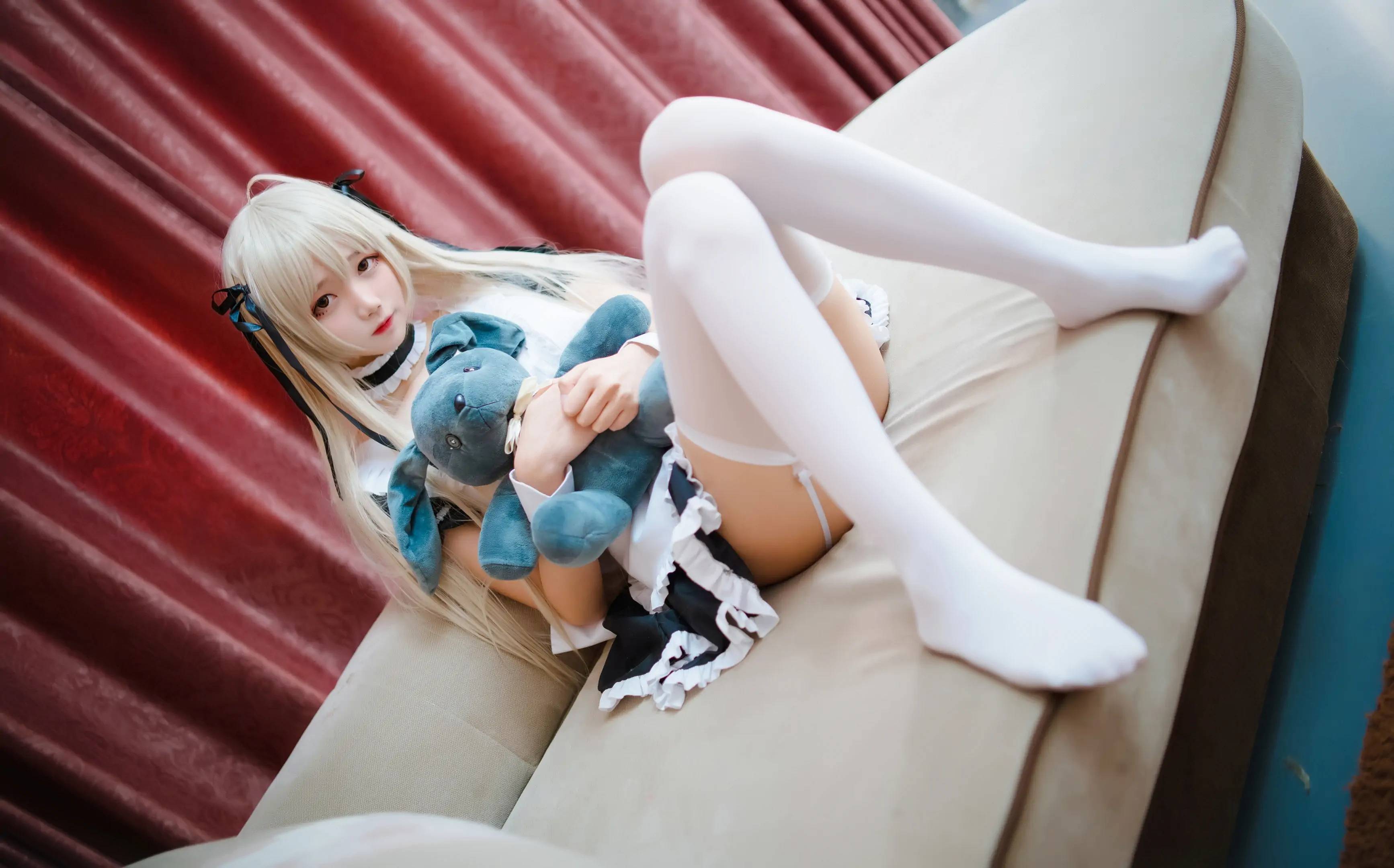 图片 cos：穹妹女仆