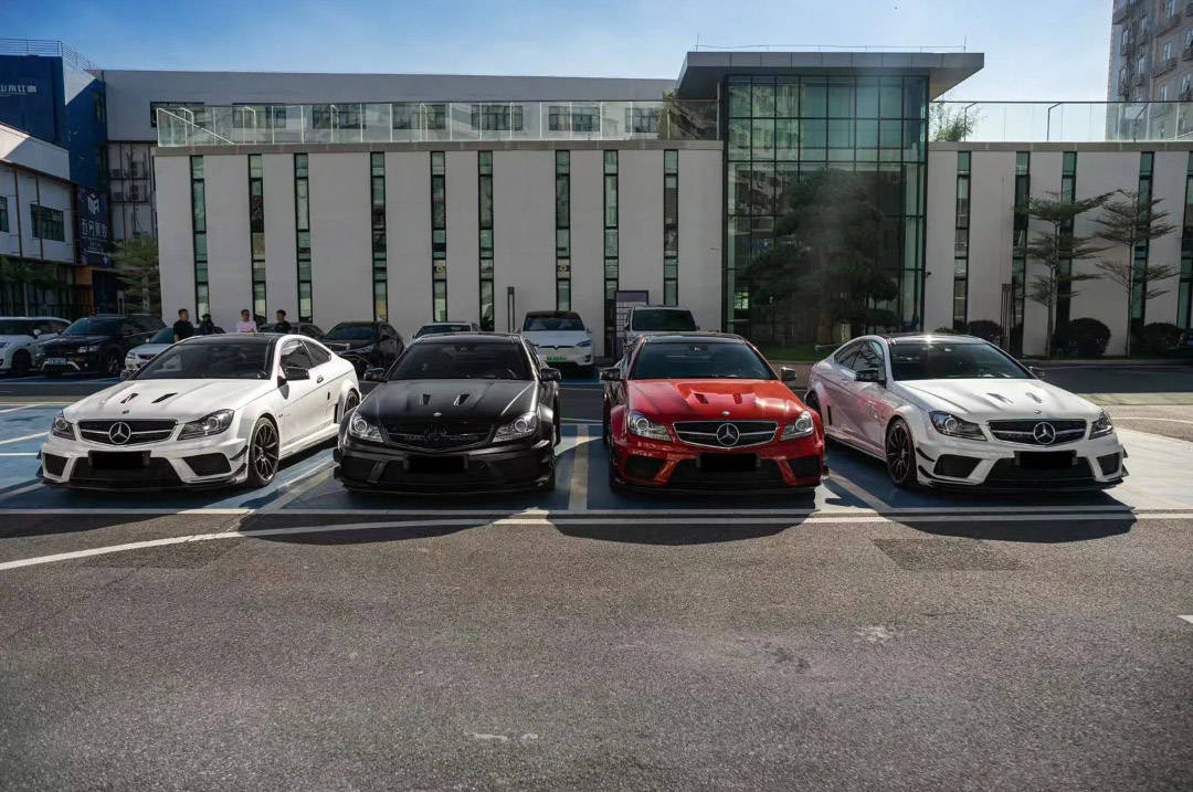 奔驰amg车友会微信群俱乐部我在人间贩卖黄昏只为收集世间温柔去见你