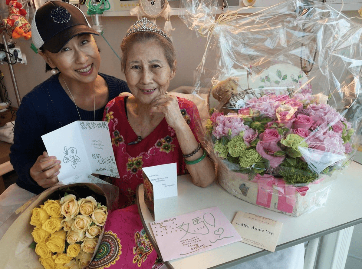 葉倩文丁母憂寫三千字悼念，曬92歲母親舊照，葉媽媽生前氣質優雅 娛樂 第1張