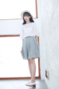 元素 18岁女生怎么穿衣搭配才能穿出气质