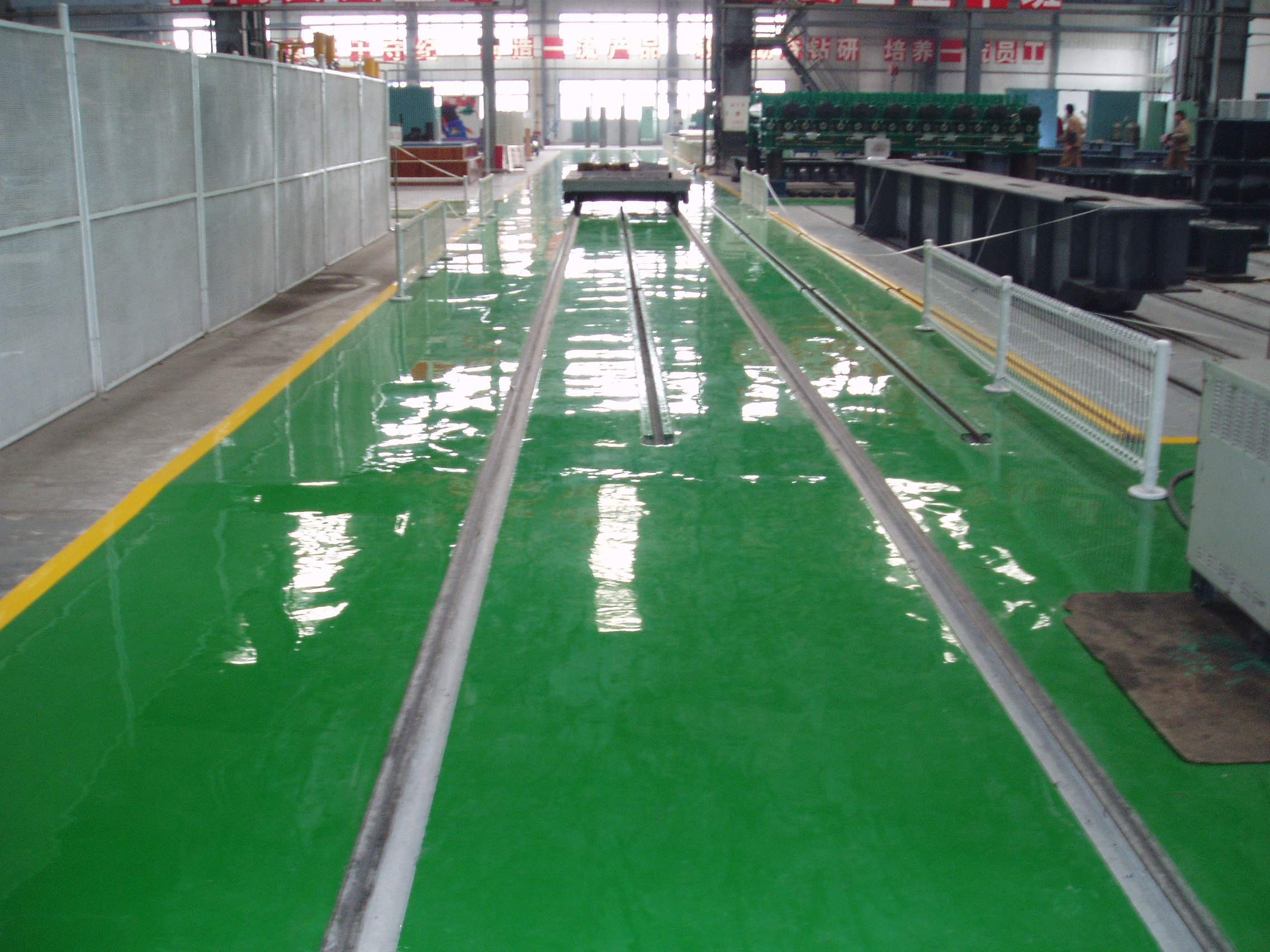 环氧地坪漆各涂层的作用及非规范施工的危害