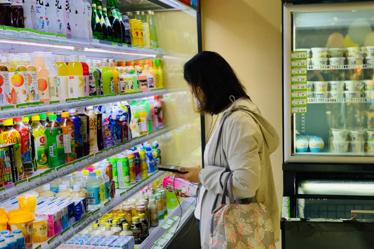 需求|2022年创业开零食店前景如何?