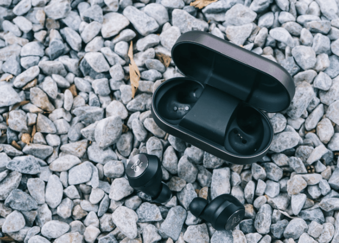 学生党用什么蓝牙耳机最好?四款好用又便宜的蓝牙耳机推荐