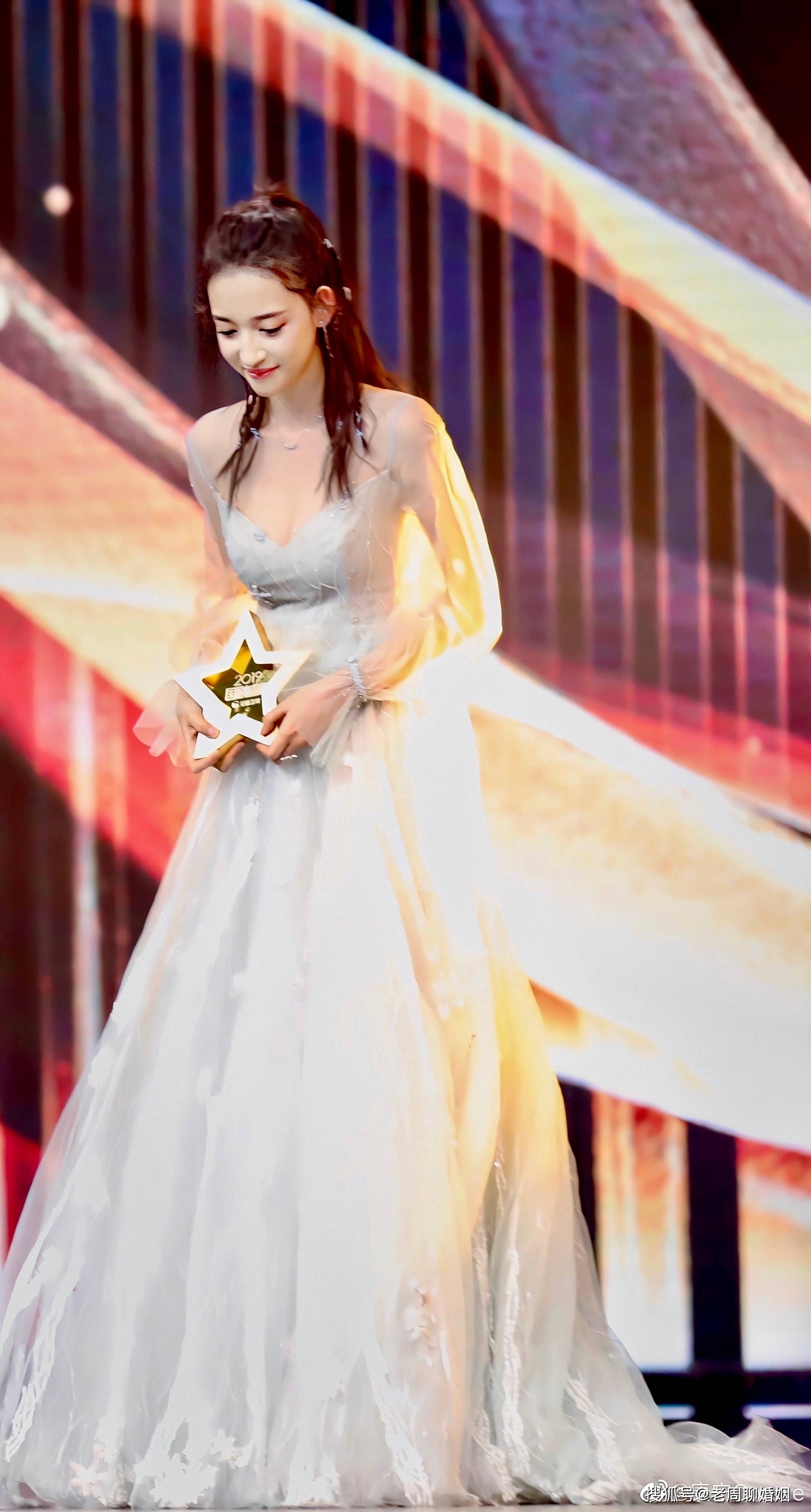 康宁:有气质的女孩-搜狐大视野-搜狐新闻