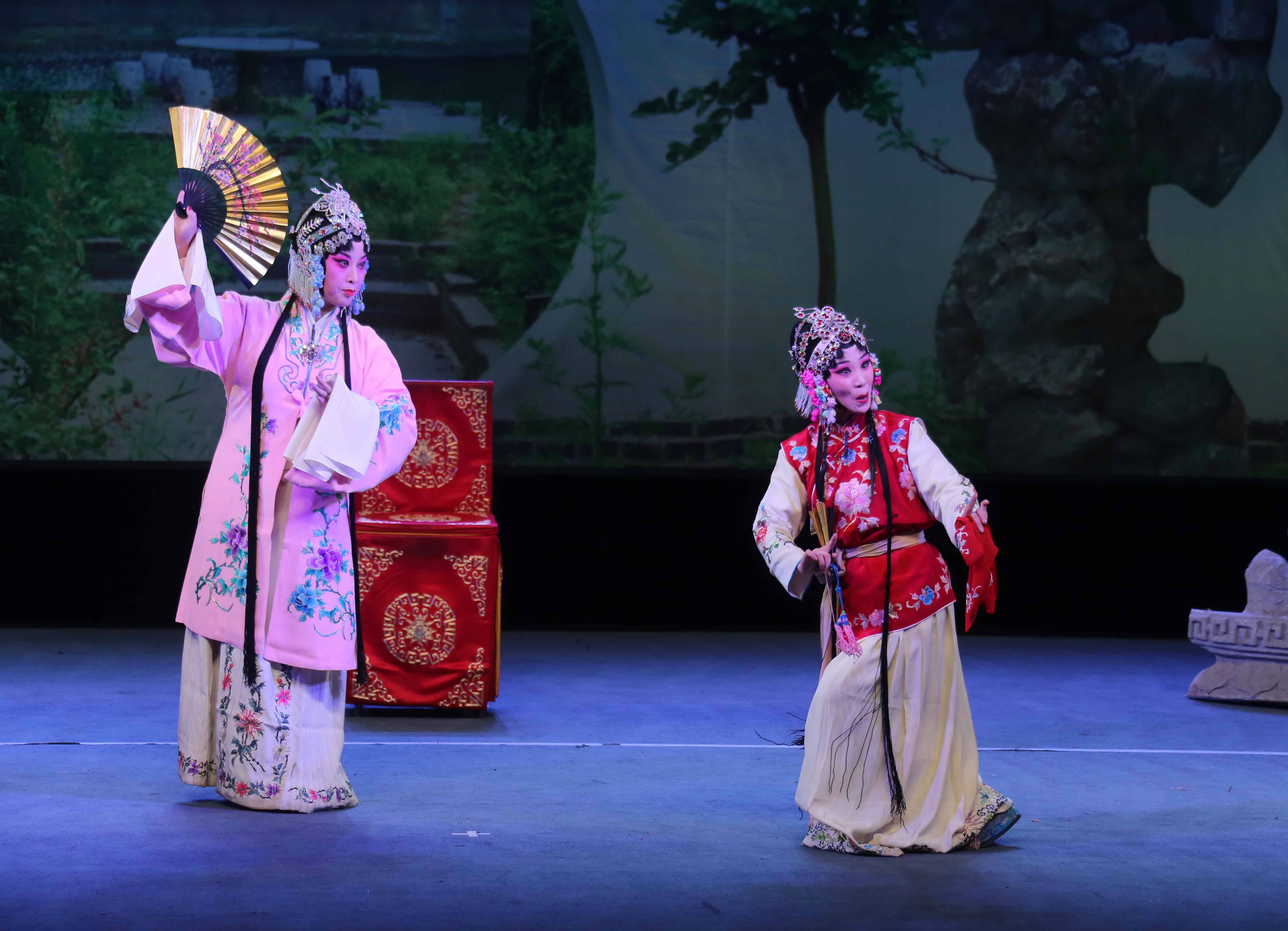 正月十九长治市上党梆子剧团在潞安剧院上演《折子戏》_皇姑_演出