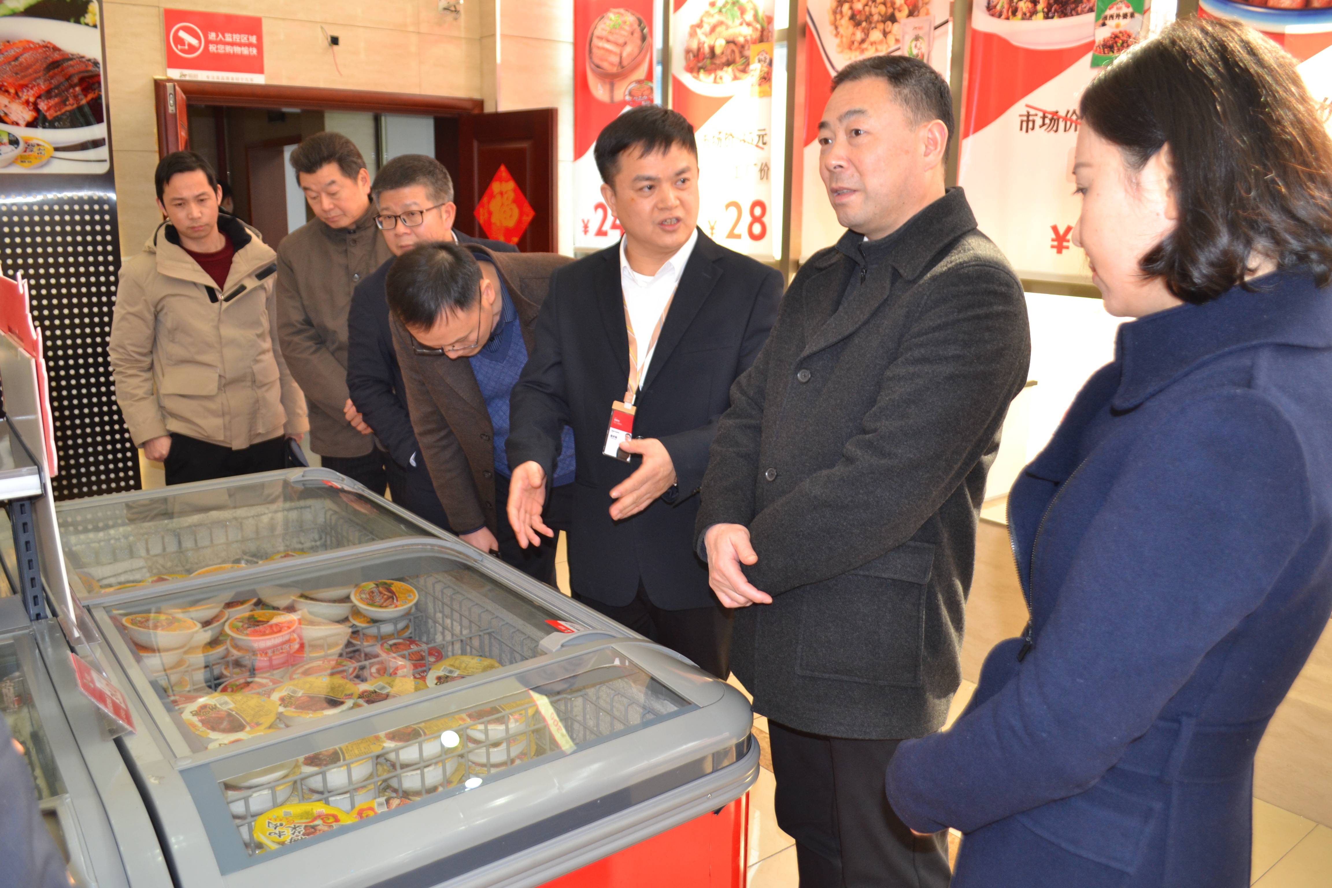 省商务厅党组副书记谭平莅临浏阳新聪厨考察调研湘菜