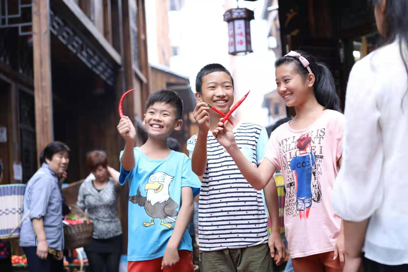 电影|《红辣椒》发影评特辑 大师赞孩子看片后将化蛹成蝶