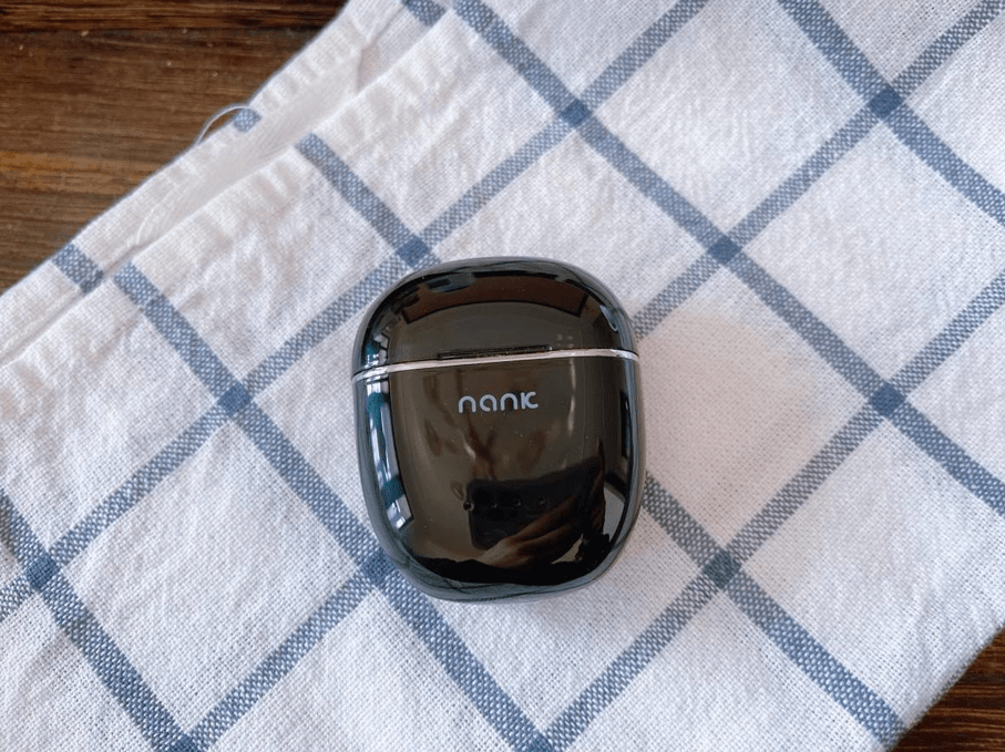 南卡和漫步者半入耳蓝牙耳机哪款好?2022高颜值蓝牙耳机推荐