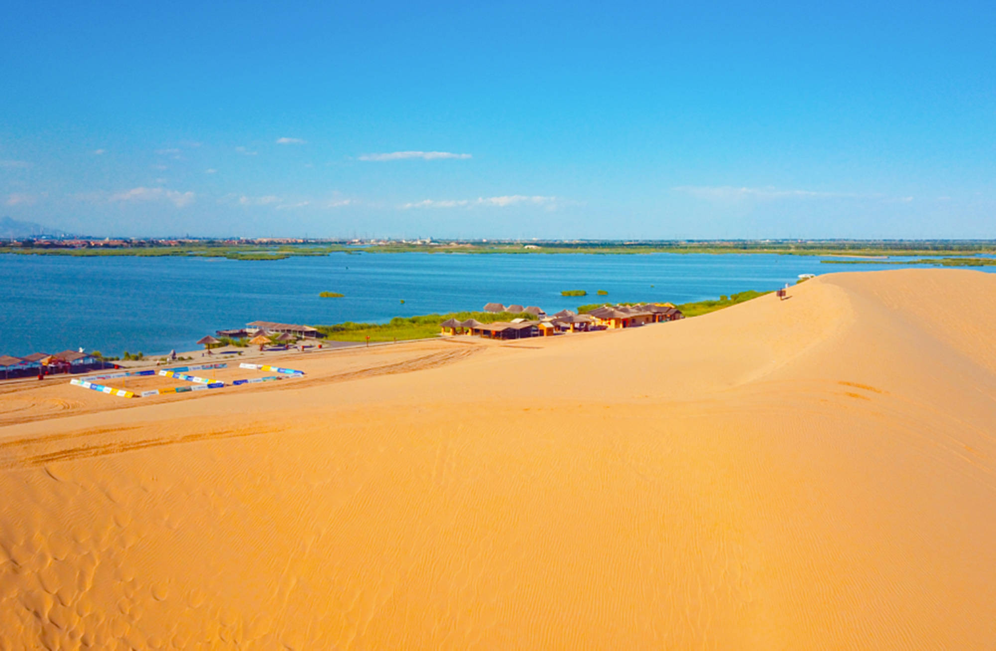 喜迎三八女神节在宁夏沙湖邂逅一场灿烂春光