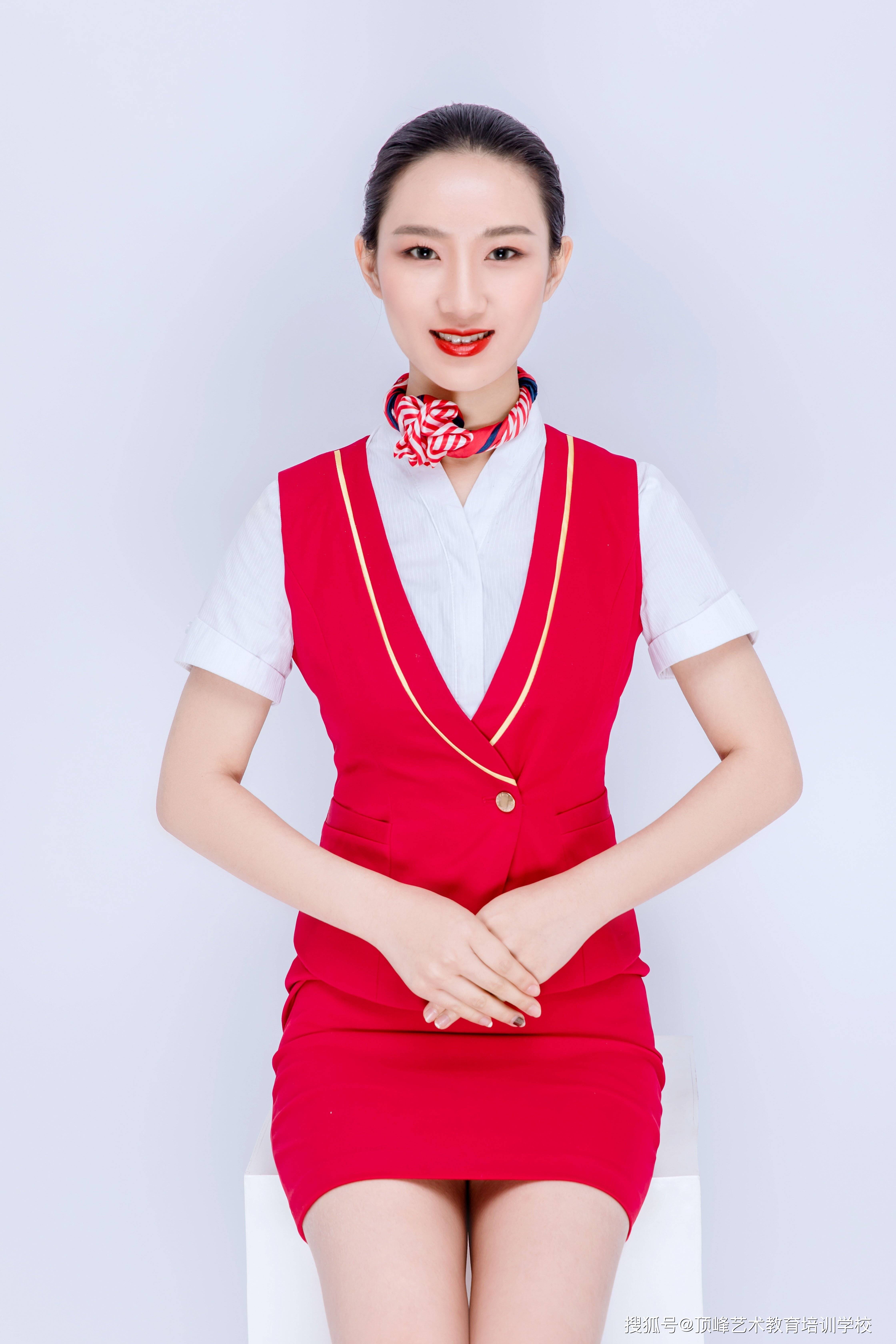 空姐群像那些就读于中国民航大学的顶峰空乘学员