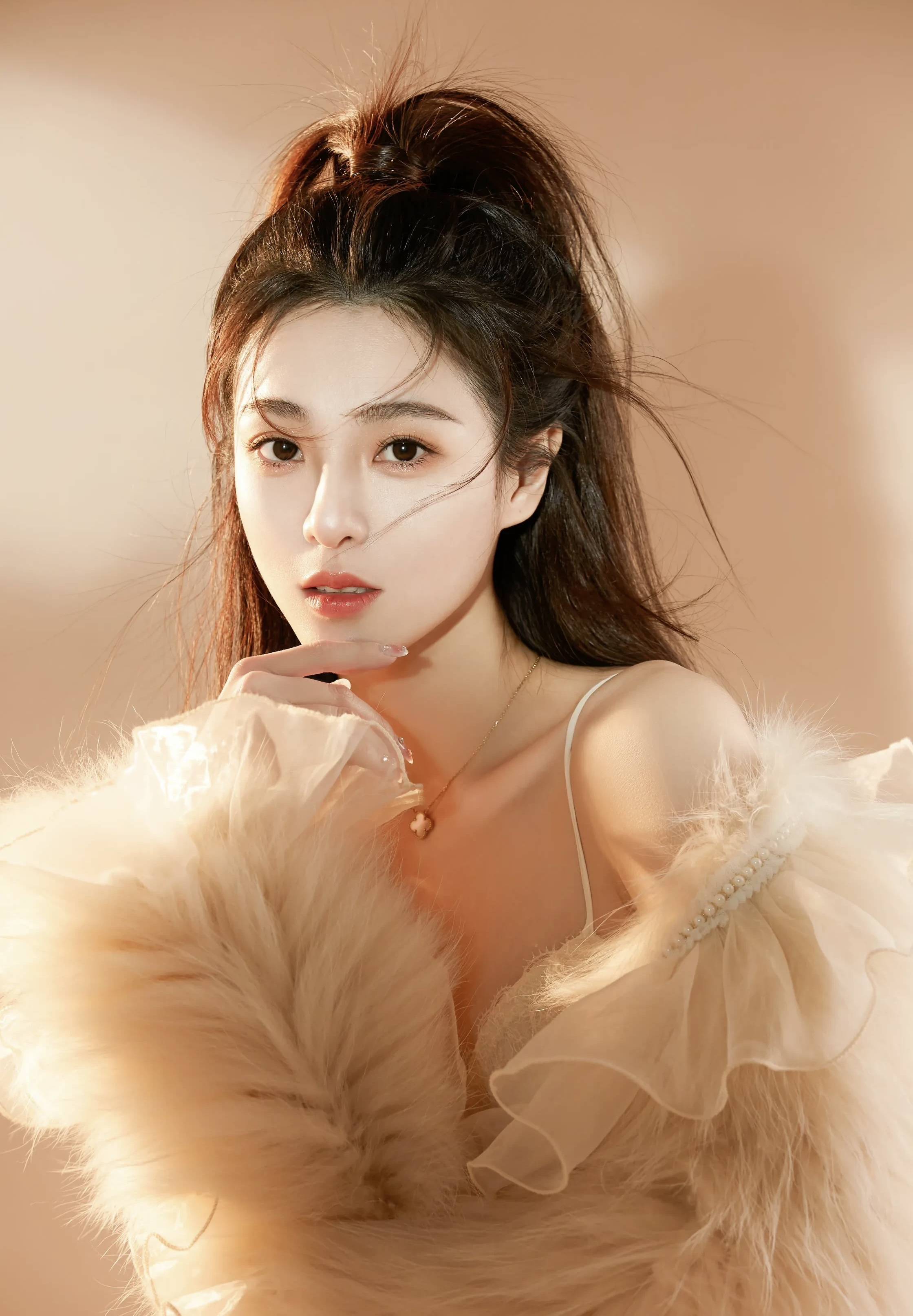 女神降临演员林子晴超清美图绝代佳人