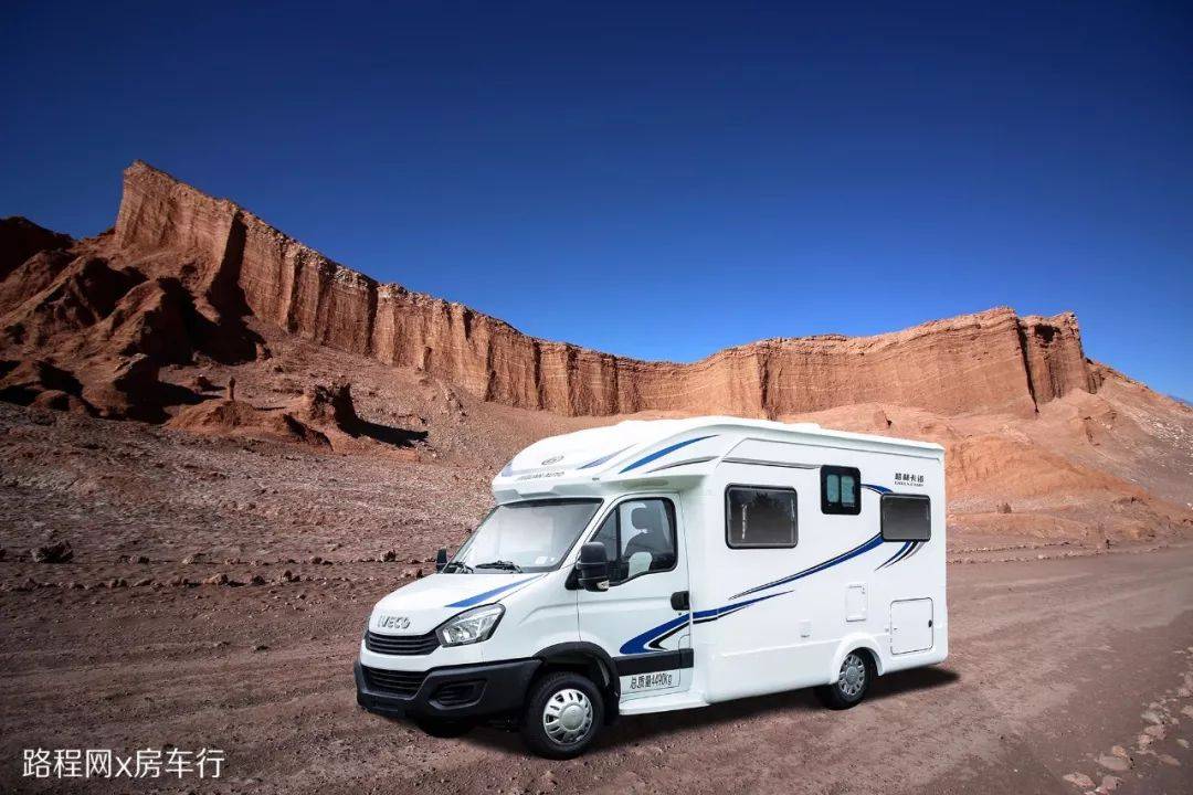 512郑州房车展金冠格林卡诺房车多口之家的完美选择