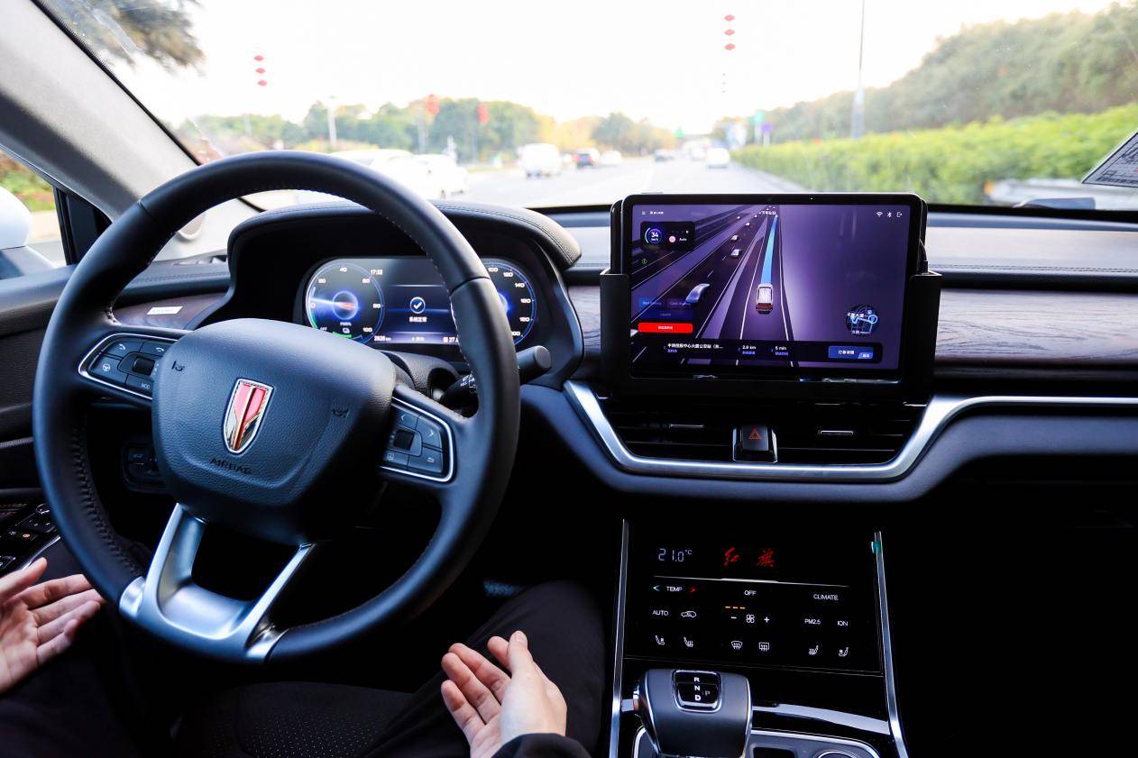 驶入互联网旅游小镇 萝卜快跑自动驾驶出行服务落地乌镇