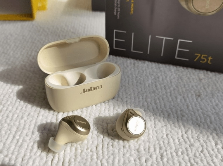 哪一款蓝牙耳机性价比高?评测几款性价比超高的蓝牙耳机