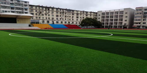 安徽怀远县十八届人大一次会议票决的包集中学运动场升级改造项目即将